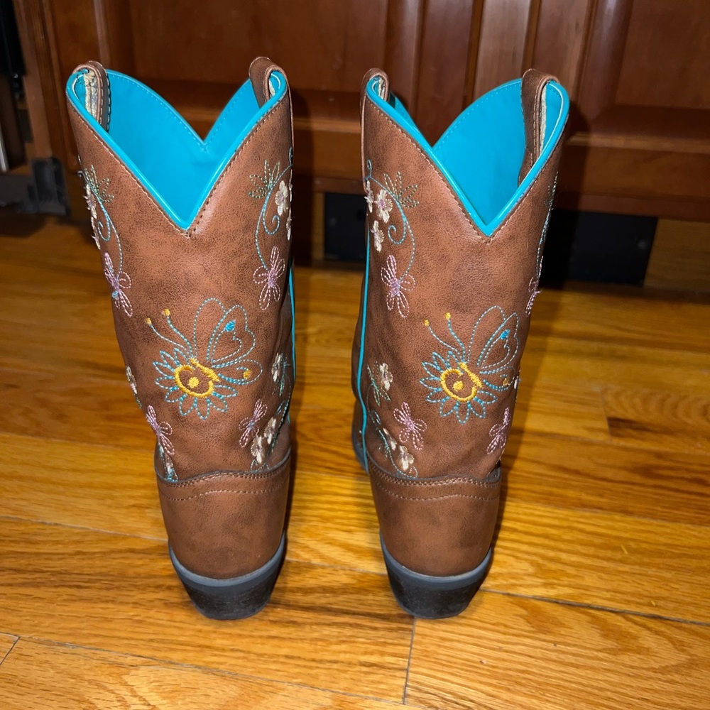 Embroidered Cowboy boots - Picture 4 of 5